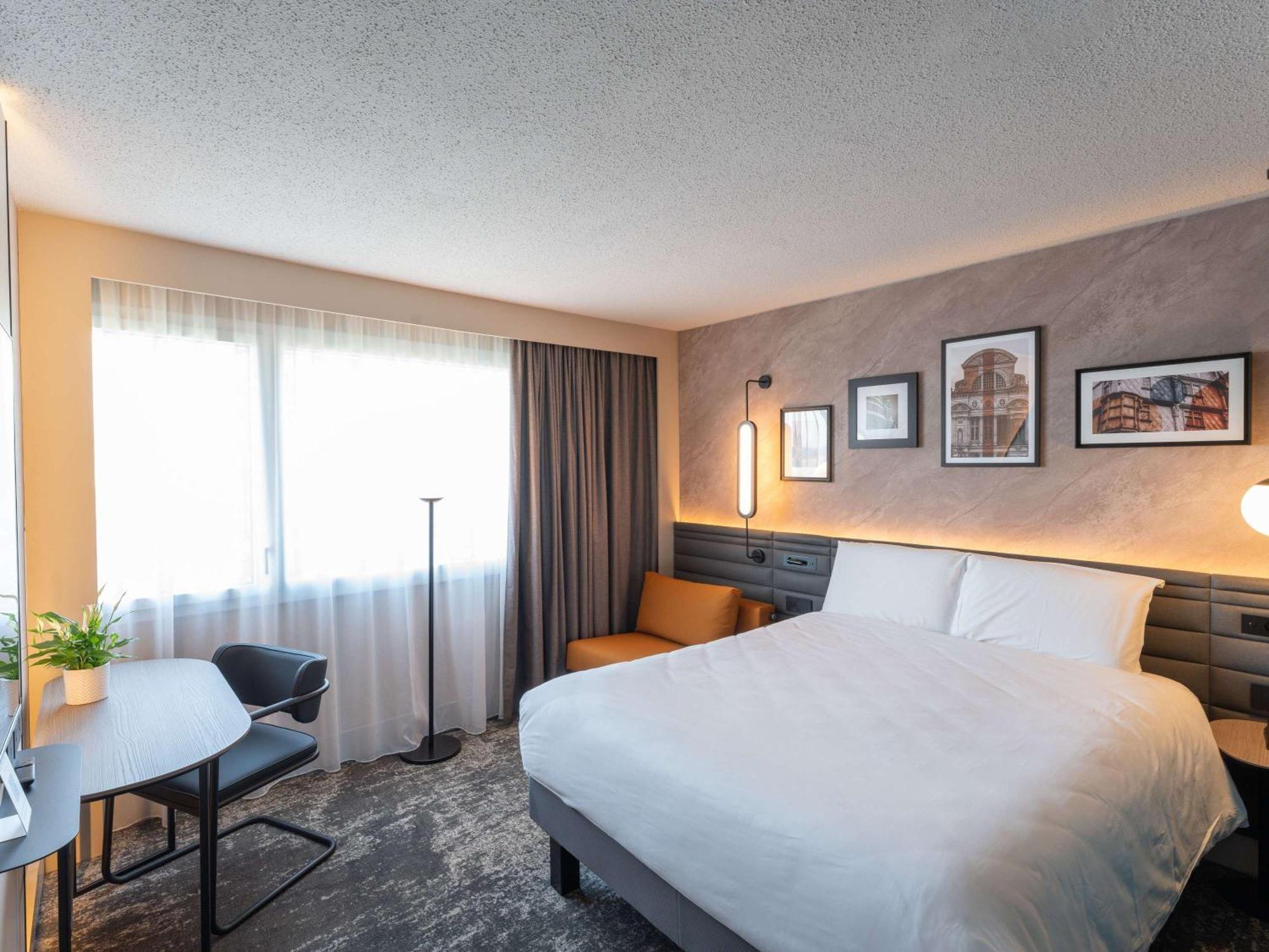 Novotel Angers Lac De Maine Екстериор снимка