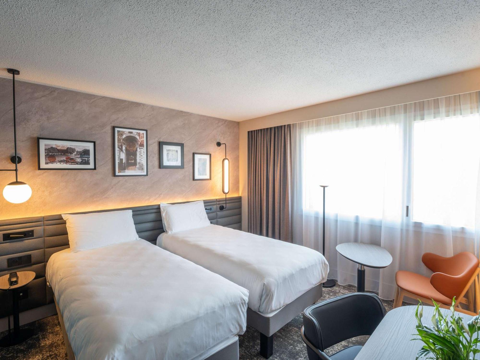 Novotel Angers Lac De Maine Екстериор снимка