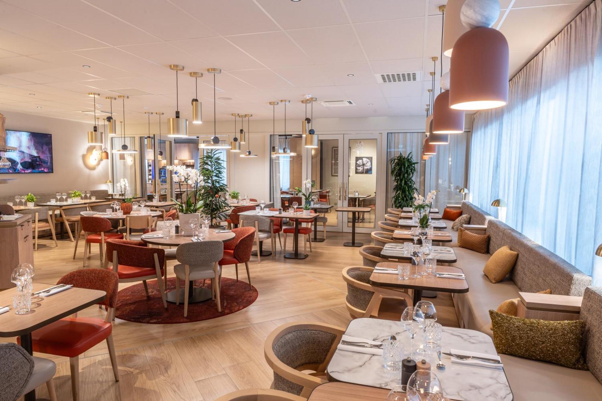Novotel Angers Lac De Maine Екстериор снимка