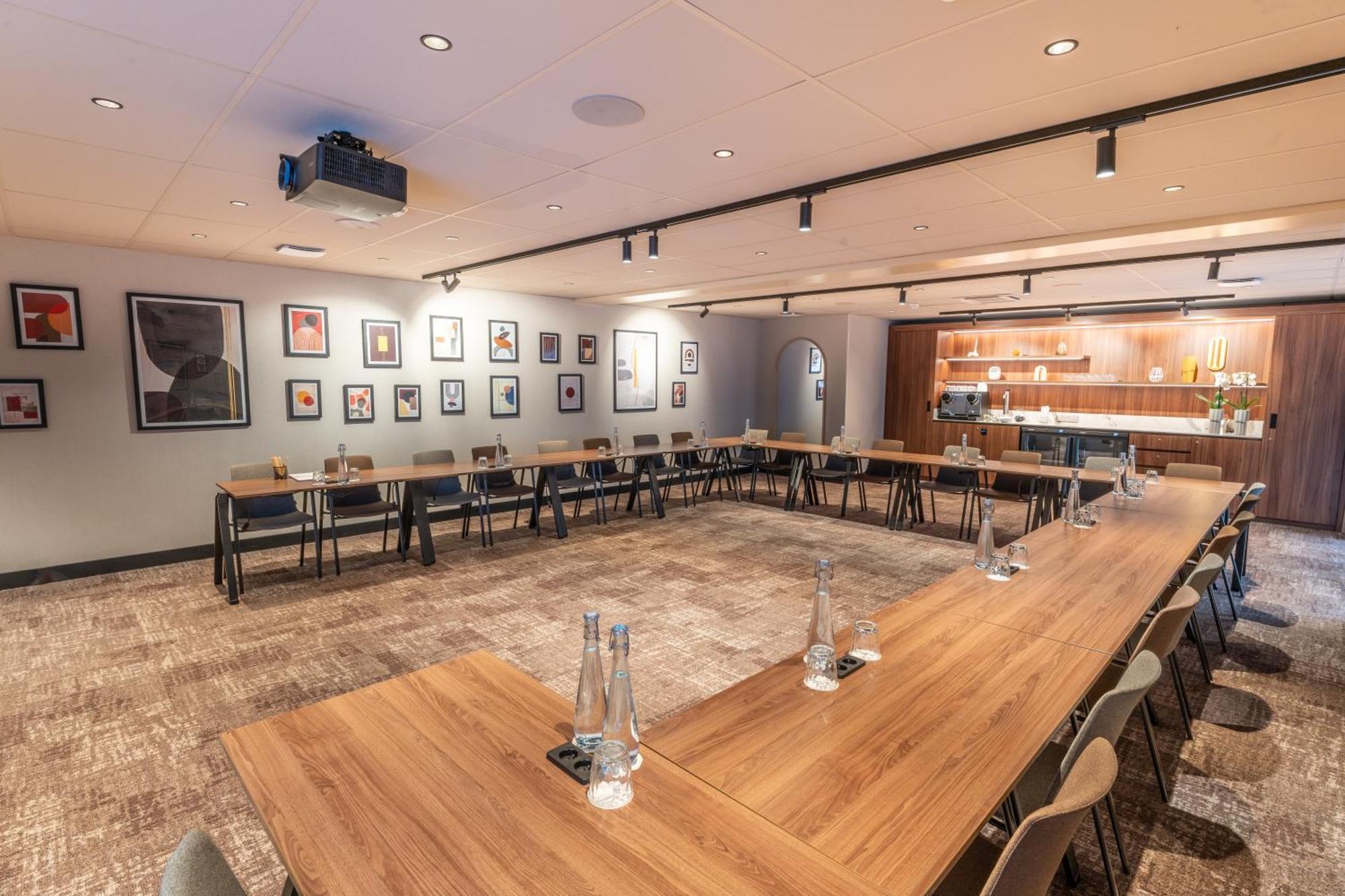 Novotel Angers Lac De Maine Екстериор снимка
