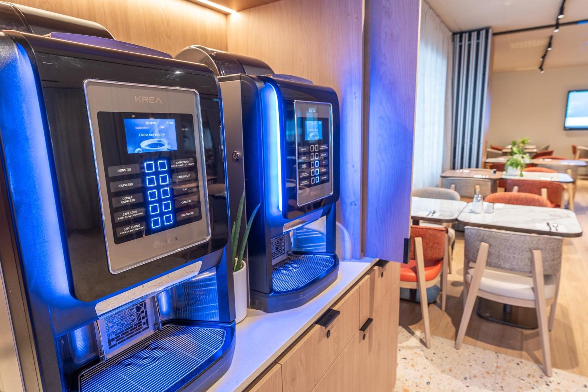 Novotel Angers Lac De Maine Екстериор снимка