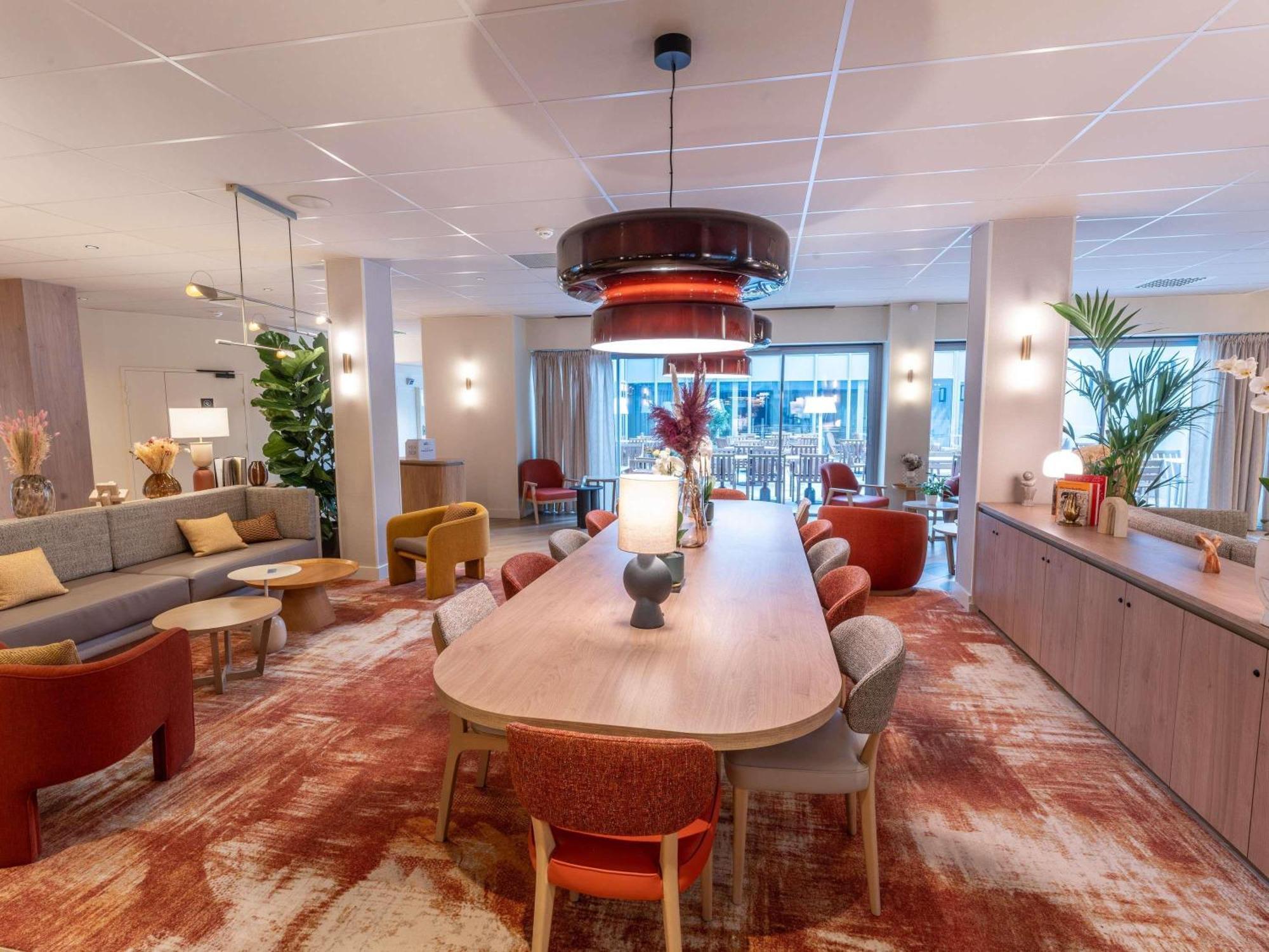 Novotel Angers Lac De Maine Екстериор снимка